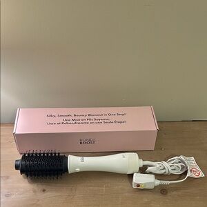 Bondi Boost One-Step Blow Out Hair Dryer Brush